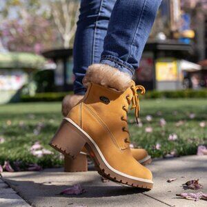 LUGZ WOMENS CLOVE FUR 6 INCH BOOT GOLDEN WHEAT CREAM TAN GUM 9
